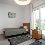 Stunning & Cosy, Direct Pool Access, 2br, With Private Patio! Serenity Townhouse Apartment