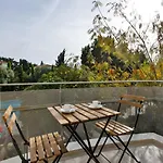Stunning & Cosy, Direct Pool Access, 2br, With Private Patio! Serenity Townhouse Apartment *